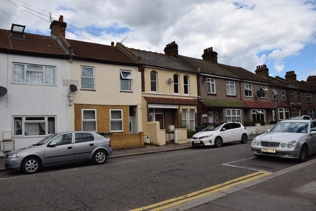 Two Bedroom Flat St Andrews Road Londres Exterior foto
